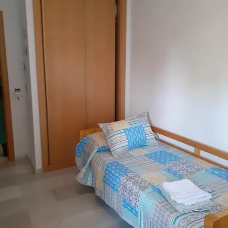 El Toyo Apartment *